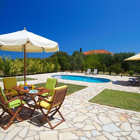 Iliachtides Villas Karavomylos Quarto foto