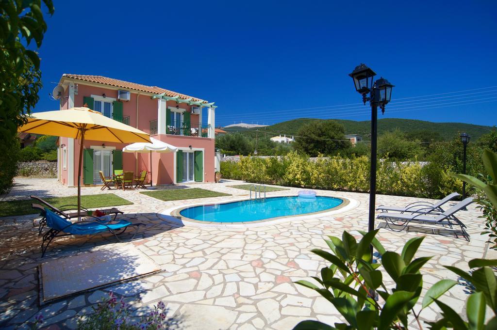 Iliachtides Villas Karavomylos Quarto foto