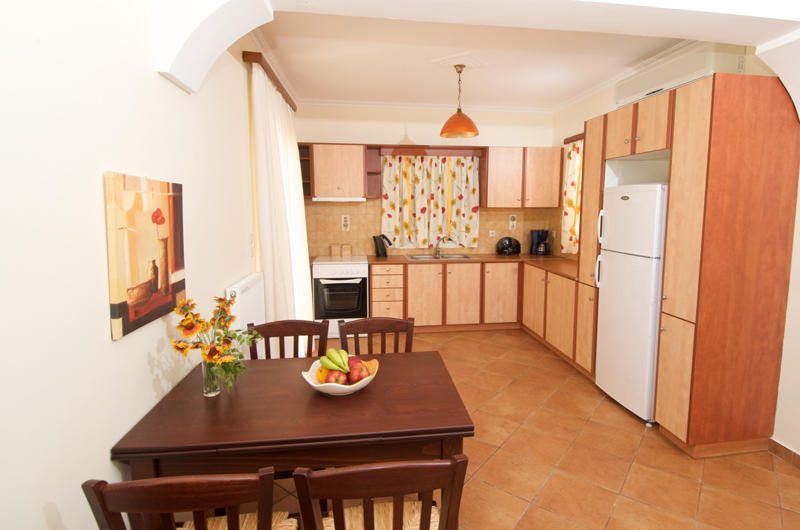 Iliachtides Villas Karavomylos Quarto foto